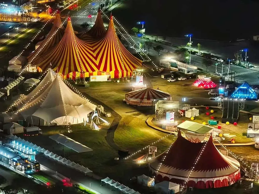 red and yellow circus tent (1)